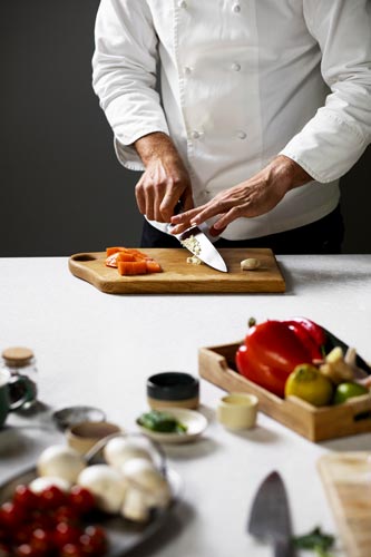 Esperienze gourmet: chef in cucina