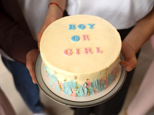 Gender reveal party: torta boy or girl