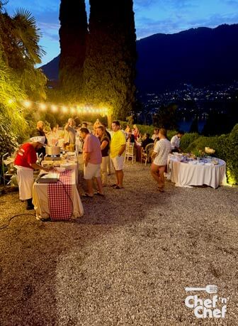 party in villa sul lago di como: servizio dalla cucina aperta su vista 